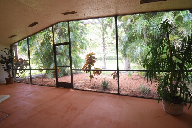Building Photo - 22237 Woodborn Dr