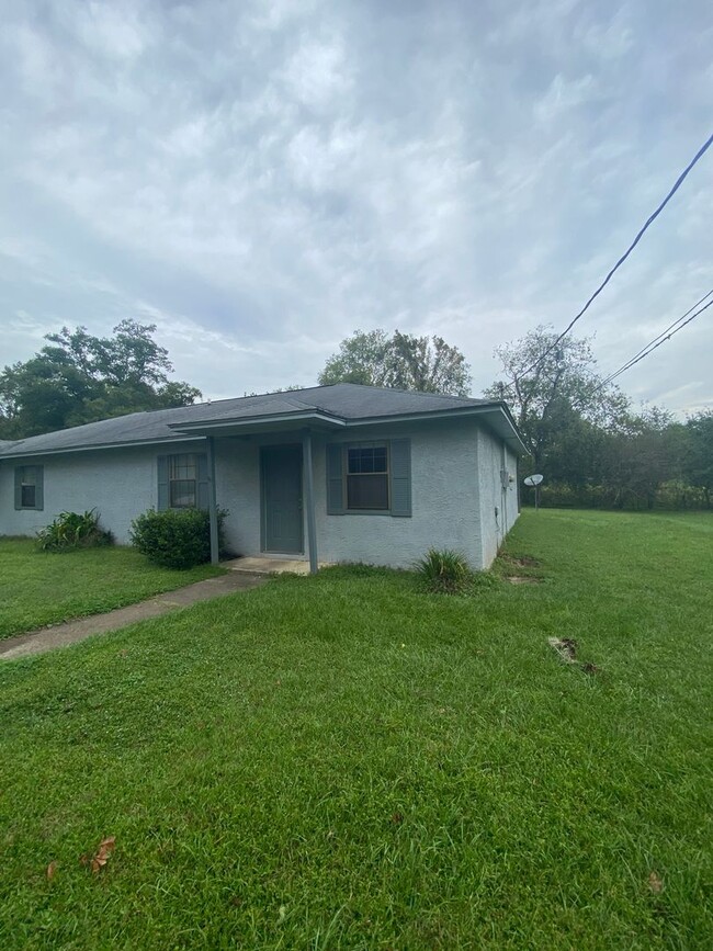 Building Photo - 1330 Fuller Rd