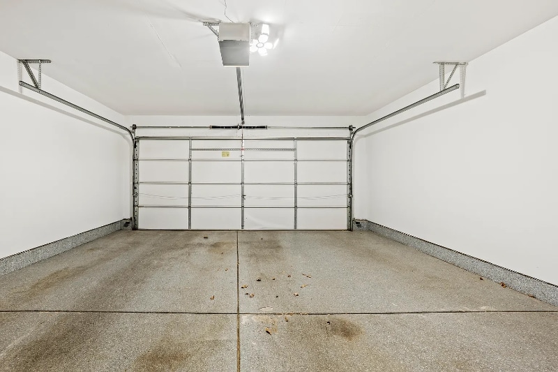 Building Photo - 2106 Rugen Rd