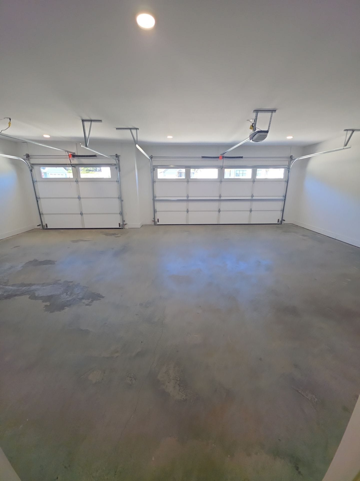 Building Photo - 481 Creekview Ln