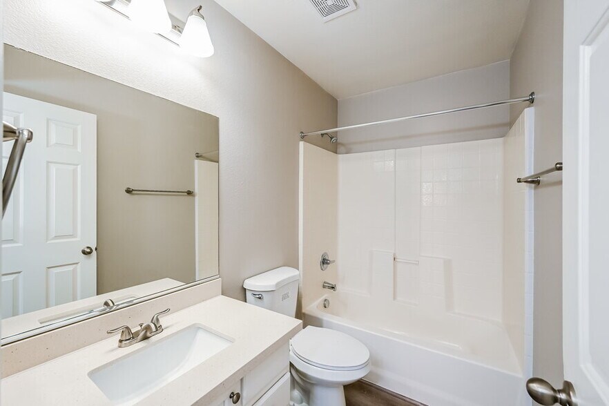 Building Photo - 8361 S Charlton Valley Ct