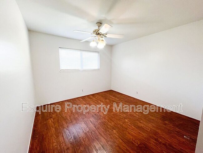 Building Photo - 1016 Sespe Ave
