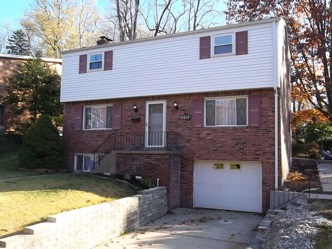 Building Photo - 2617 Bethel Crest Dr