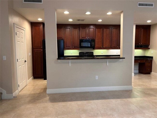 Building Photo - 1410 Lake Baldwin Ln