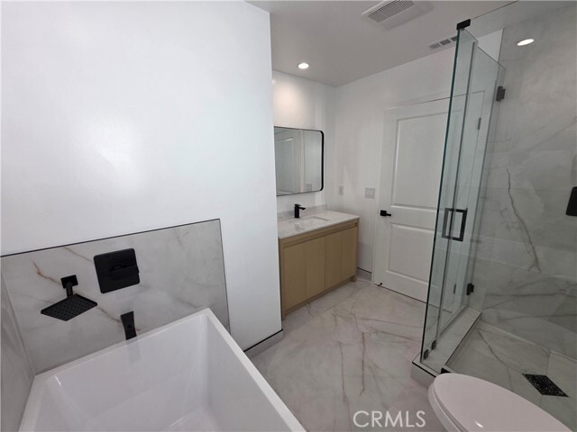 Building Photo - 17103 Kingsbury St