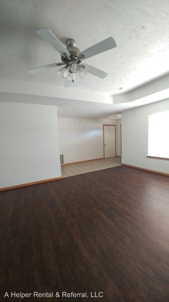 Building Photo - 647 Eastmont Rd