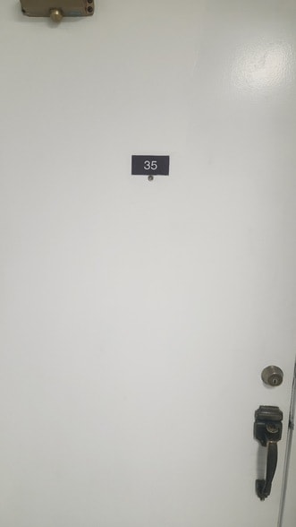 Building Photo - 3025 Walnut Bend Ln