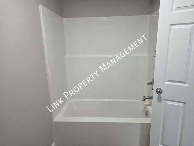 Building Photo - 6108 Ramsey Rd