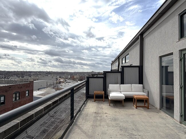 Building Photo - 505 Tennessee St