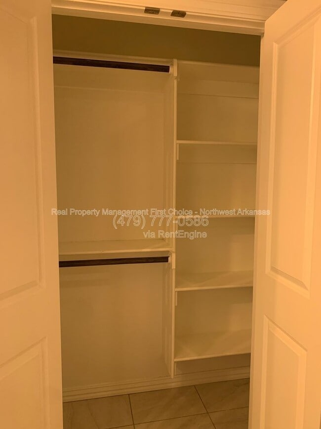 Building Photo - 2757 W Kilimanjaro Way