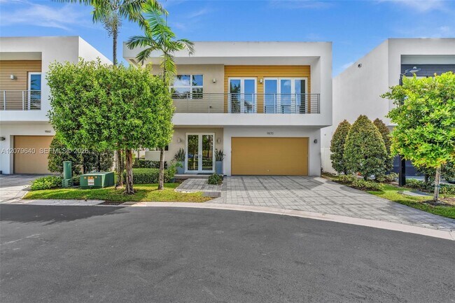 Building Photo - 9870 NW 74th Terrace