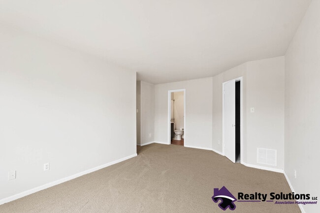 Building Photo - 454 Atlanta Court