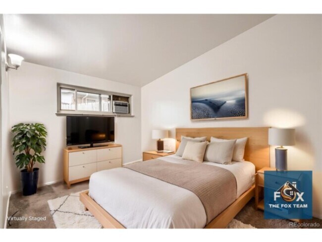 Building Photo - 4585 E Yale Ave