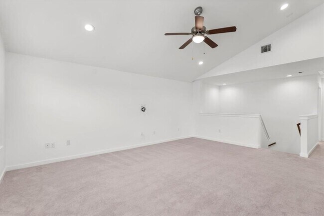 Building Photo - 7201 Garnet Mill Ln