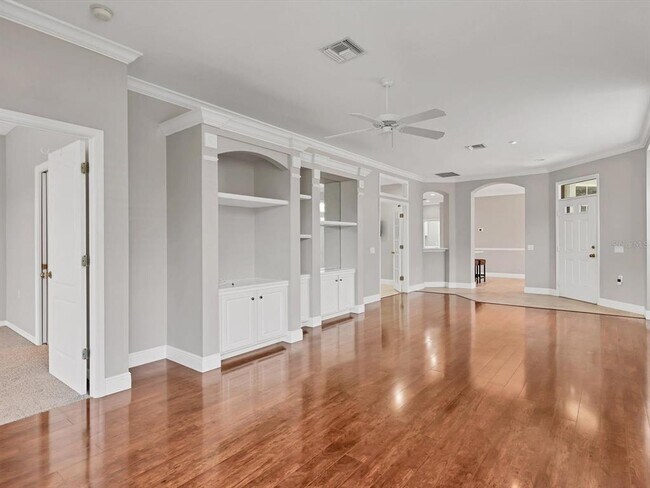 Building Photo - 7021 Woodmore Terrace