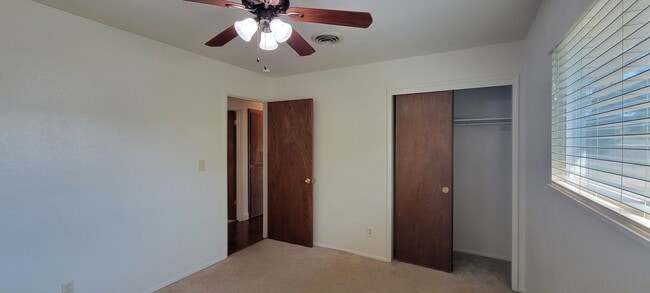 Building Photo - South Redding Cutie Near Westwood Village Shopping Center