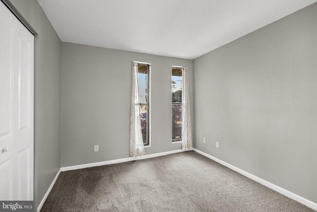 Building Photo - 25 S Church Rd