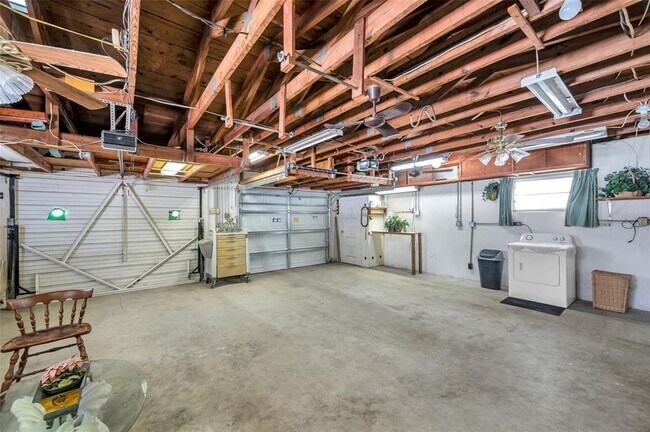 Building Photo - 4518 15th Ave N