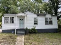 Building Photo - 710 S Bonham Rd