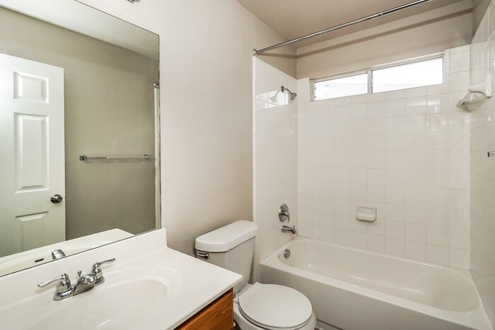 Building Photo - 6506 Oldham Cove