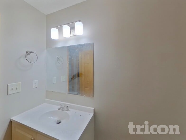 Building Photo - 2931 Woodbridge St