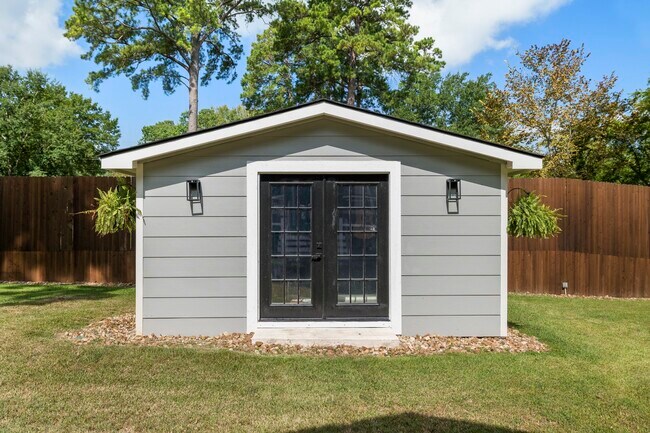 Building Photo - 5178 Lazy Ln