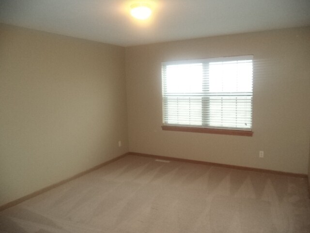 Building Photo - 561 Yosemite Ave