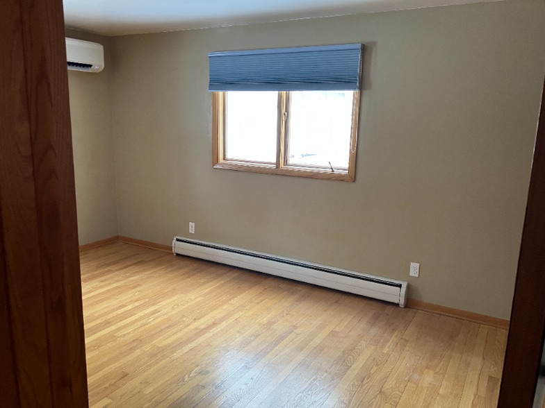 Building Photo - 1275 Kellogg St