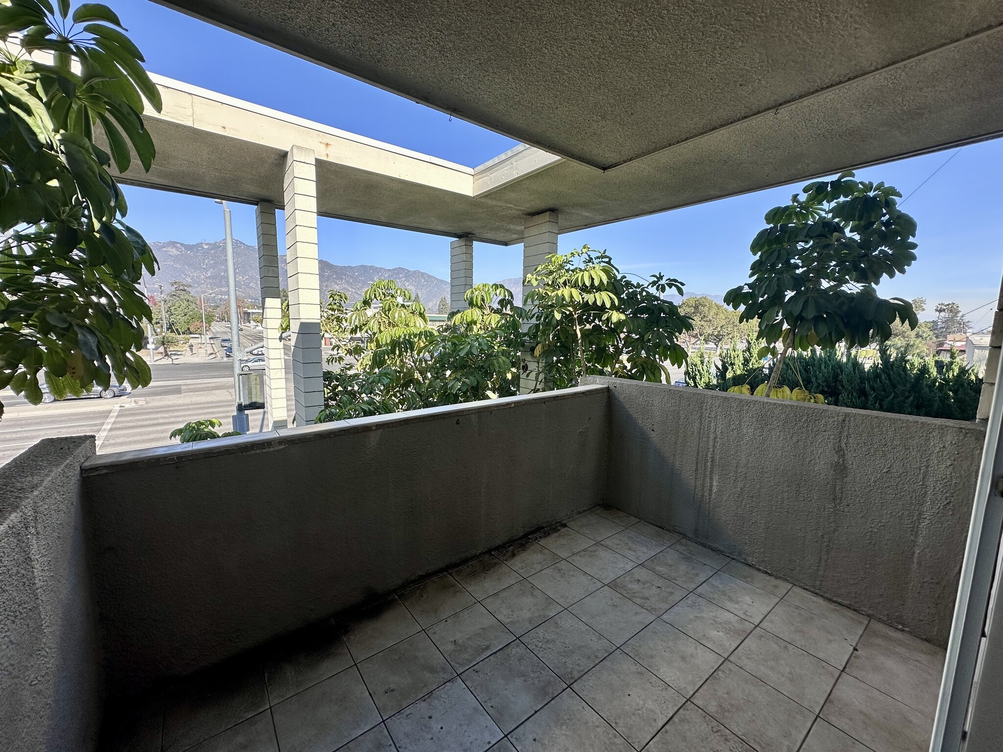 Balcony facing Huntington Dr. - 1200 W Huntington Dr