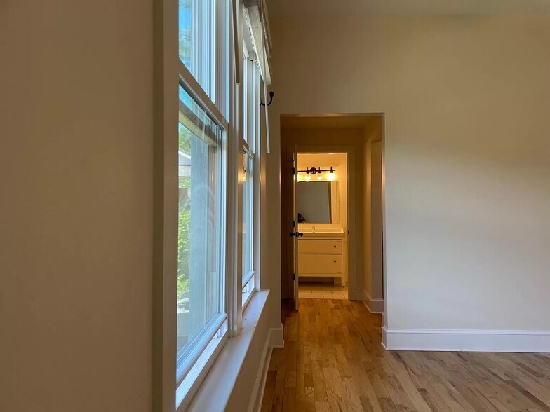 Building Photo - 49 Nebraska St