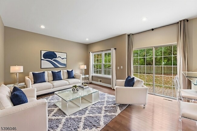 Building Photo - 2 Rider Terrace