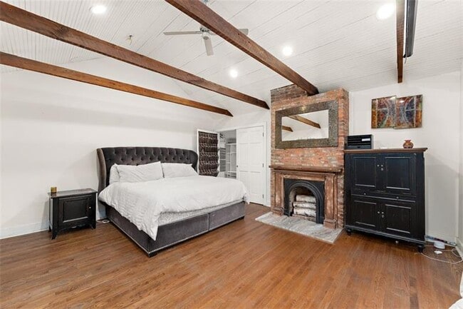 Building Photo - 732 Orchard Terrace