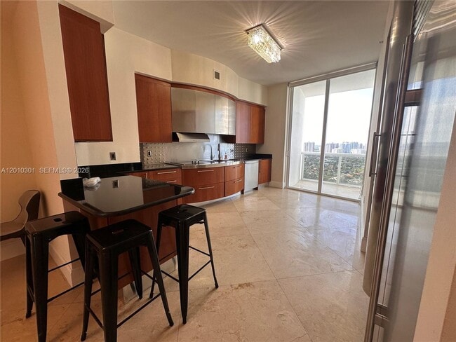 Building Photo - 18101 Collins Ave