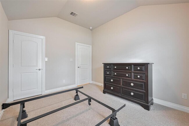 Building Photo - 2722 Park Oak Ct