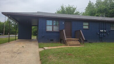 Building Photo - Section 8 accepted 2-Bedroom Retreat in Huntsville – Cozy Living with 803 Sq Ft!"