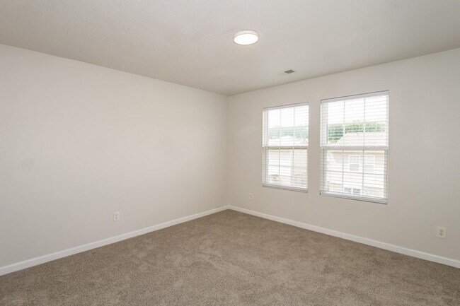 Building Photo - 4631 Tulip Creek Dr