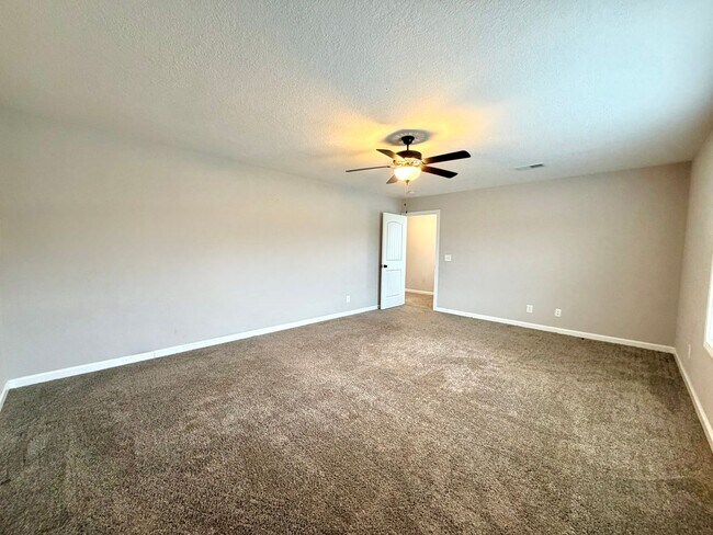 Building Photo - 1137 Gentry Dr