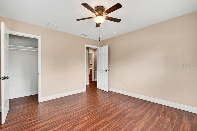 Building Photo - 4521 S Lois Ave