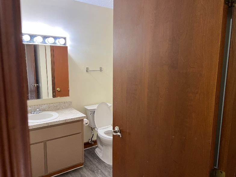 Building Photo - 7602 Bingham Ct