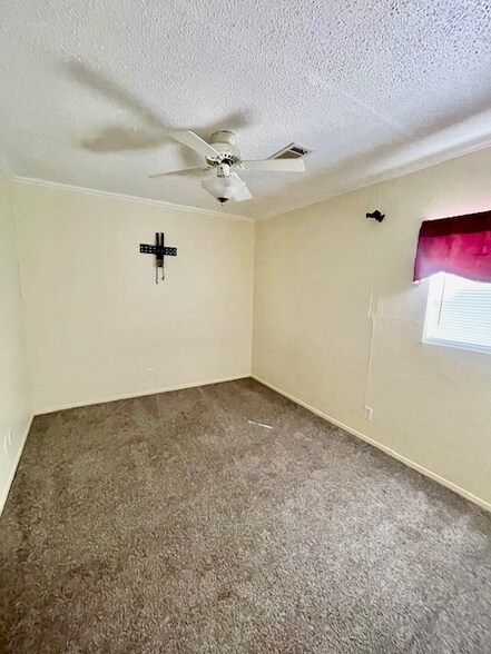 Building Photo - 1914 Ross Ave