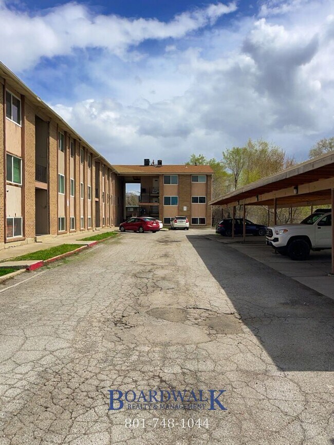 Building Photo - Amazing 2 bed 1 bath apartment in SLC