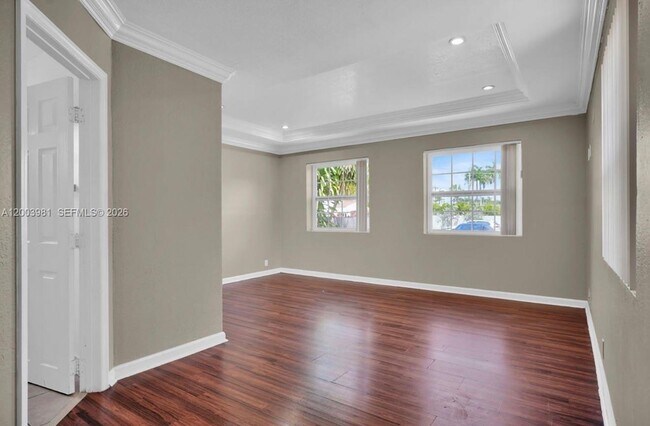 Building Photo - 1630 Van Buren St