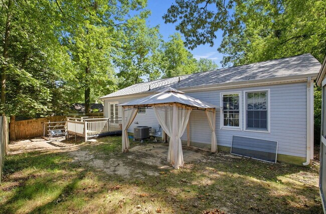 Building Photo - 1104 Redeye Rd