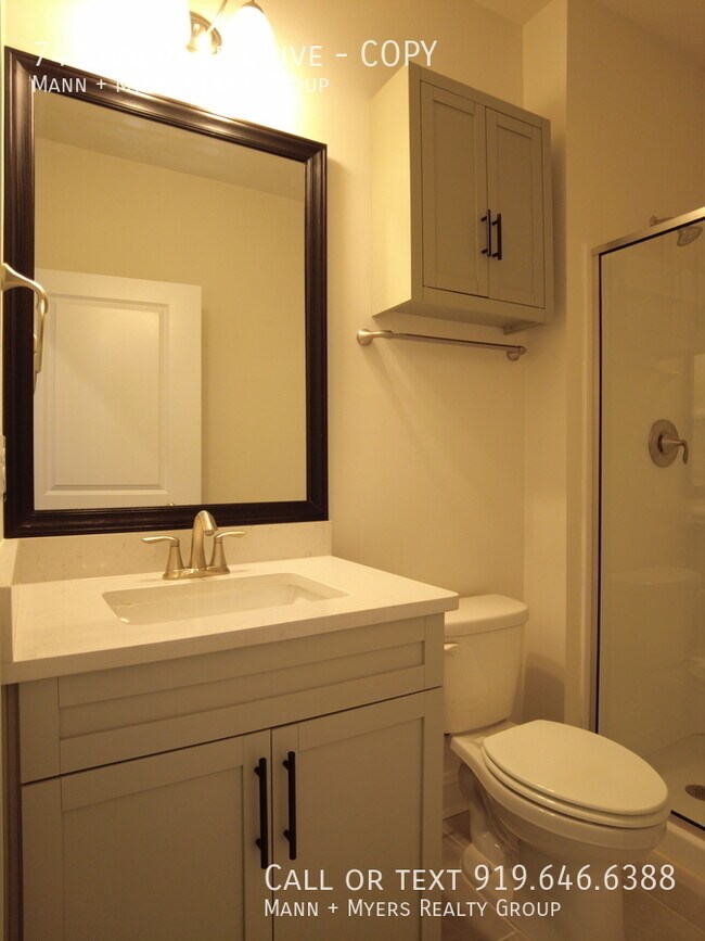 Building Photo - 741 Andrade Dr