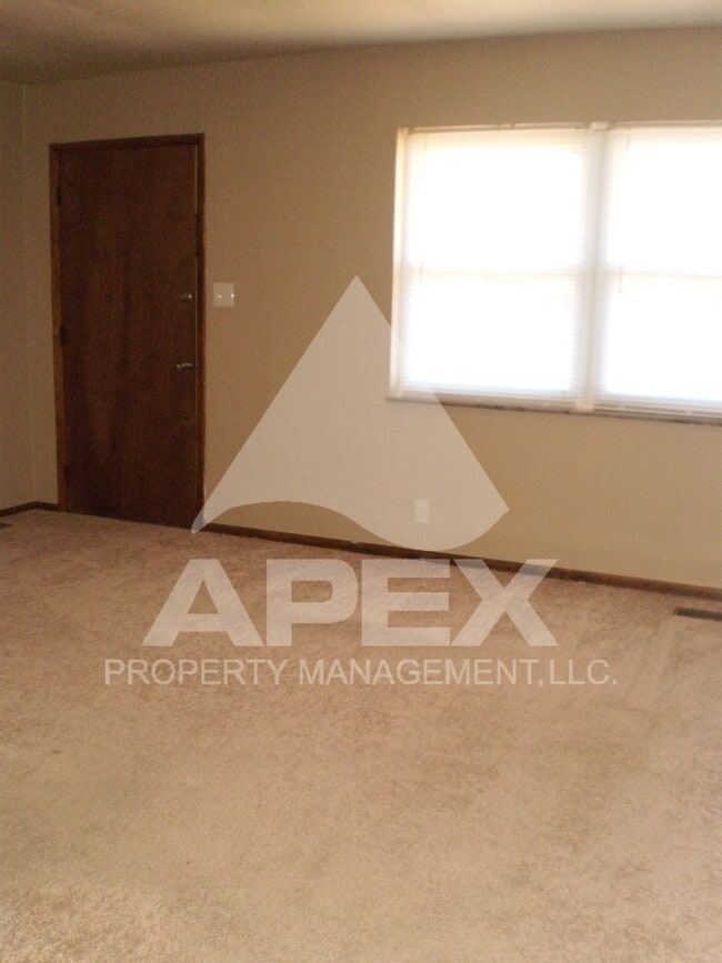 Building Photo - 312 Watauga Dr