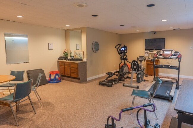 Building Photo - 2929 76th Ave SE