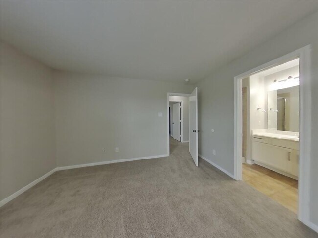 Building Photo - 12638 Burdine St