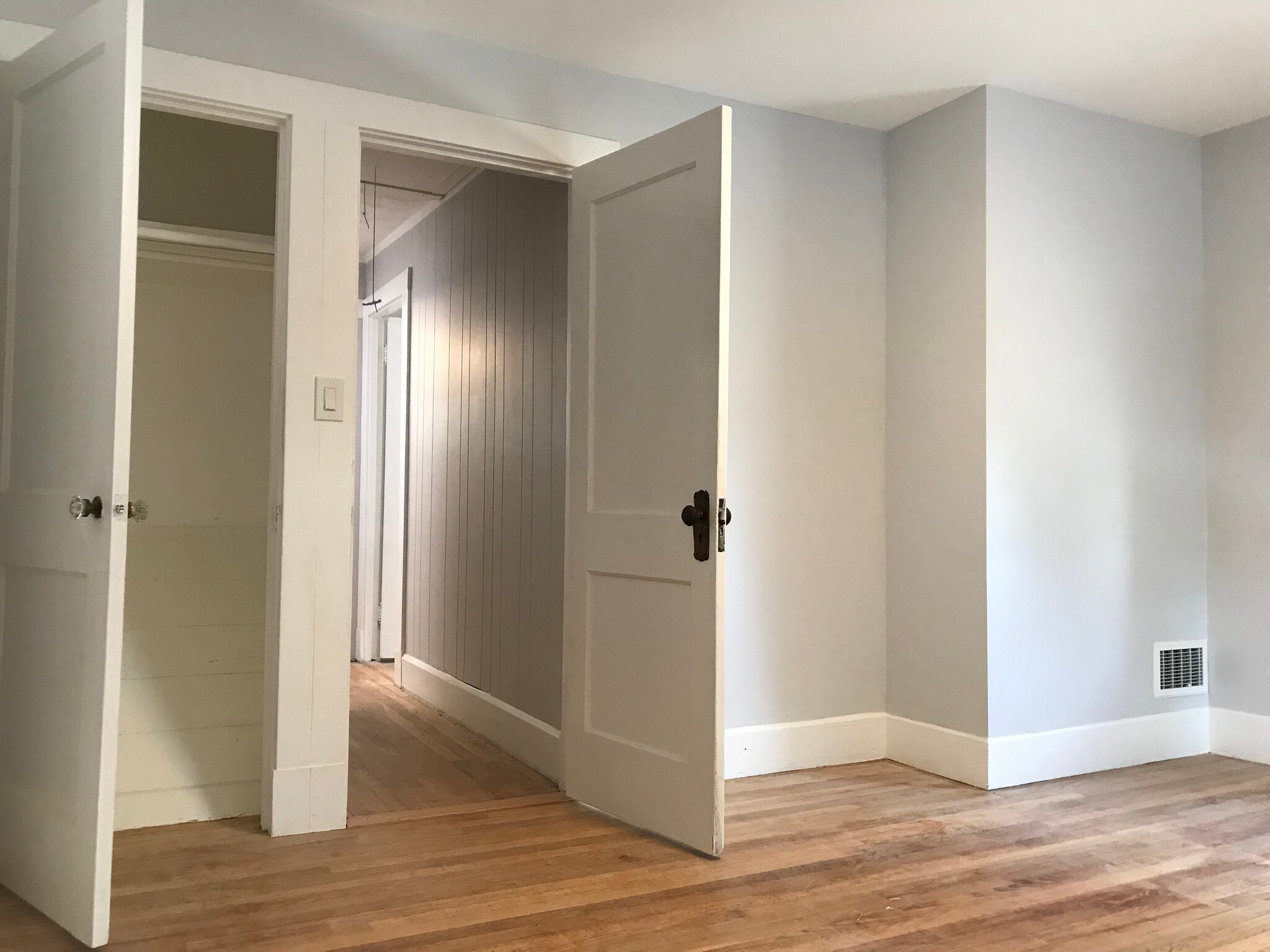 Building Photo - 15 Montvale Ave