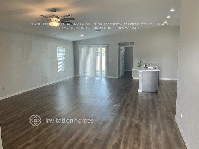 Building Photo - 21426 Dawson Ave