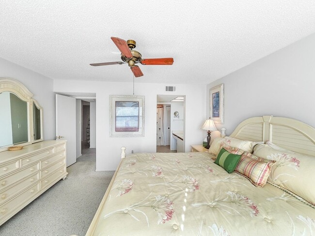 Building Photo - Fully Furnished Resort-Style Waterfront Living at Pasadena Cove - 2Bed|1Bath